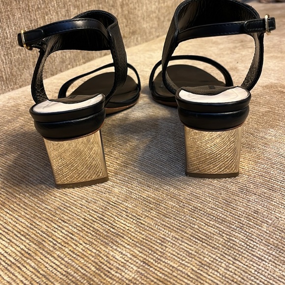 Nickolas Kirkwood black sandals with gold heel - Picture 3 of 8